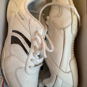 Cheer Sneakers! Chasse Kids' White Sneakers - Casual Comfort